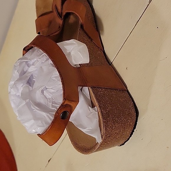 Lola Sabbia leather sandals for women in a size 41 in natural tan color. - Picture 5 of 5